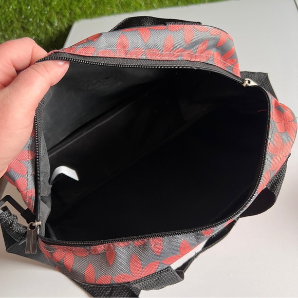 Skyline Mod Floral Carry On Travel Bag - Picture 13 of 16